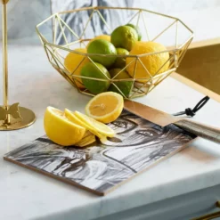 Carolina Gynning Slice Cutting Board 29,5 X 19,5 Cm, Black/White -Potten & pannen Winkel carolina gynning slice cutting board black white 6