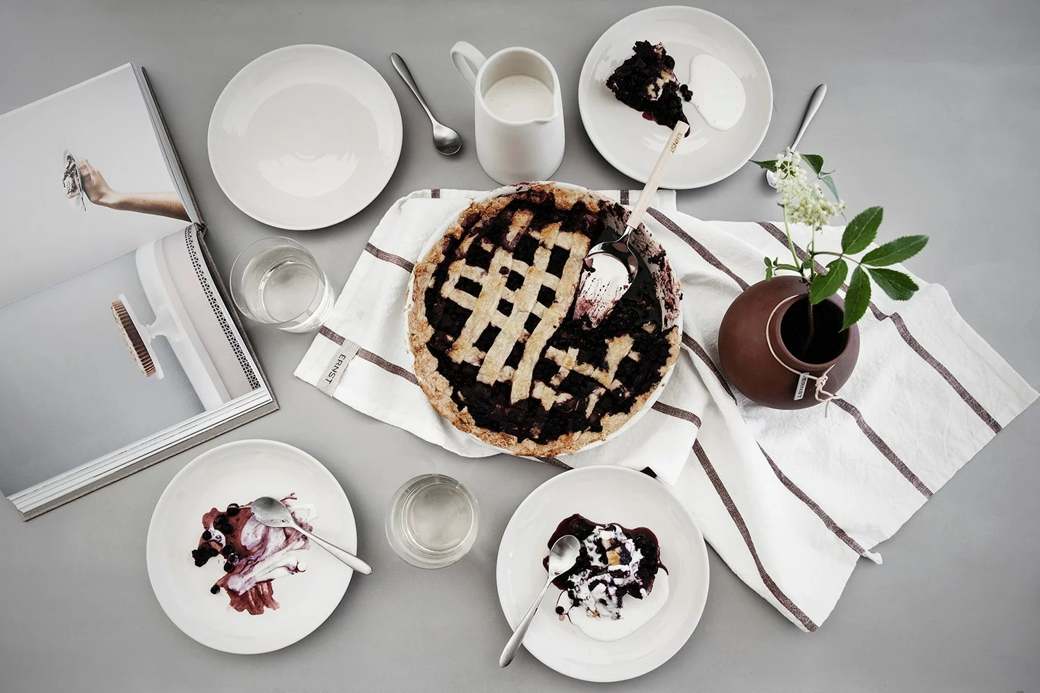 Ernst Ovenproof Dish 28 Cm, Light Grey 4 Ernst Ovenproof Dish 28 Cm, Light Grey - Afbeelding 2