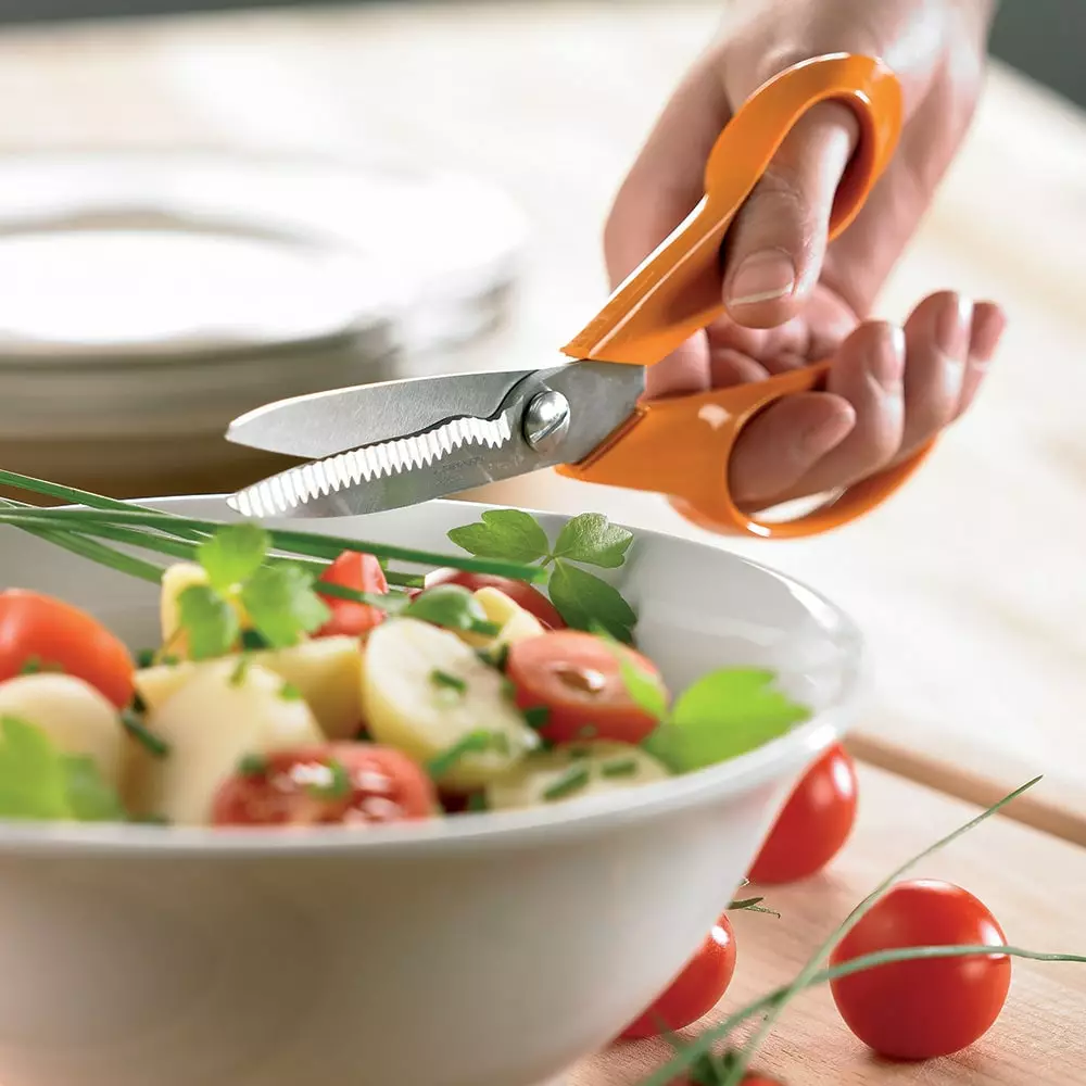 Fiskars Classic Kitchen Scissors, Orange 4 Fiskars Classic Kitchen Scissors, Orange - Afbeelding 2