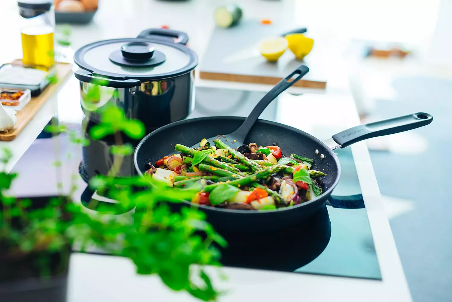 Fiskars Functional Form Frying Pan Ø28cm 8 Fiskars Functional Form Frying Pan Ø28cm - Afbeelding 6