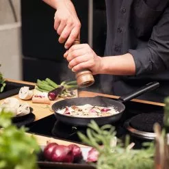 Fiskars Hard Face Frying Pan, 24 Cm -Potten & pannen Winkel fiskars hard face frying pan 24