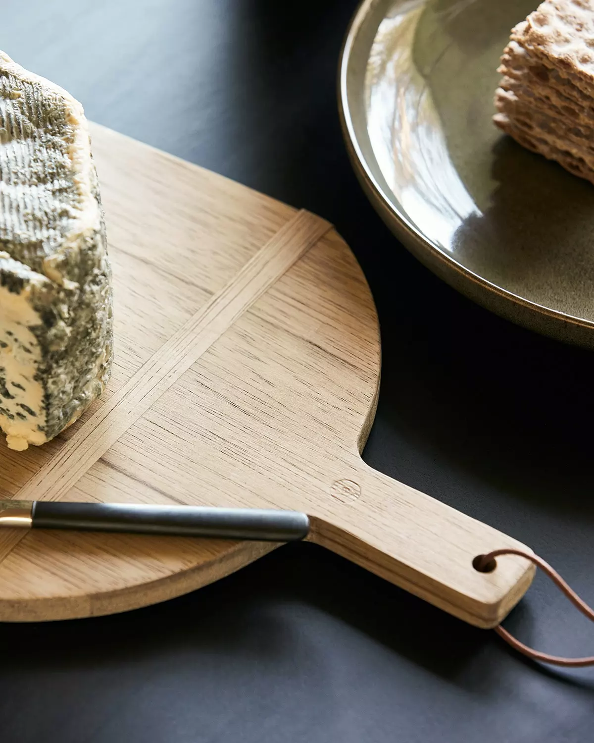 House Doctor Carve Cutting Board 44x25 Cm, Nature 6 House Doctor Carve Cutting Board 44x25 Cm, Nature - Afbeelding 4