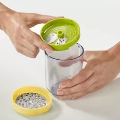 Joseph Joseph Spiro 3-In-1 Spiralizer -Potten & pannen Winkel joseph joseph spiro 3 in 1 spiralizer 5