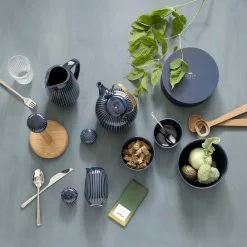 Kähler Hammershøi Salt & Pepper Shaker, White 11 Kähler Hammershøi Salt & Pepper Shaker, White -Potten & pannen Winkel kahler hammershi salt pepper shaker 10