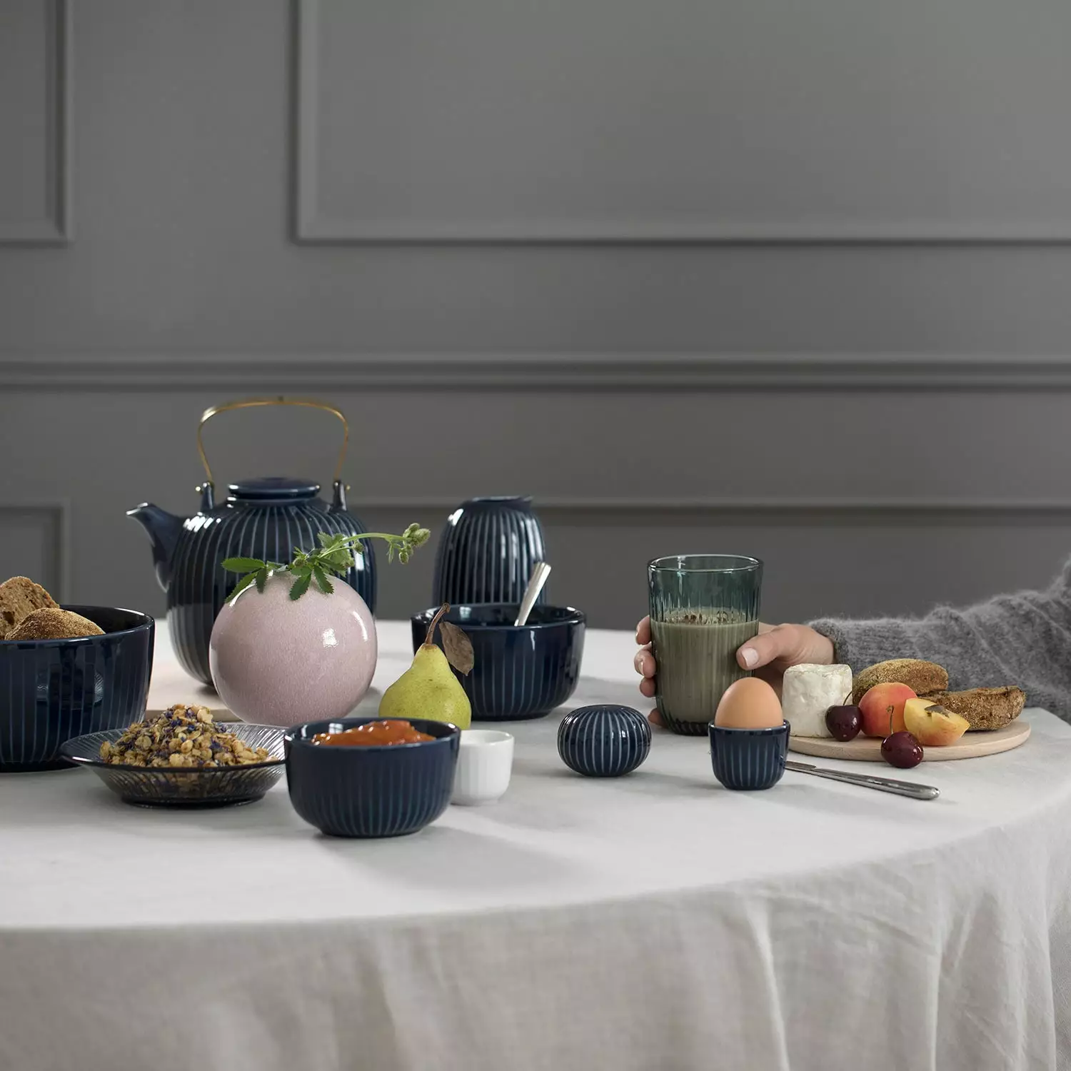 Kähler Hammershøi Salt & Pepper Shaker, White 7 Kähler Hammershøi Salt & Pepper Shaker, White - Afbeelding 5