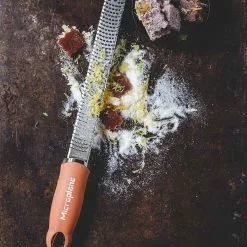 Microplane Premium Classic Zesteur, Cinnamon -Potten & pannen Winkel microplane premium classic series zesteur 6