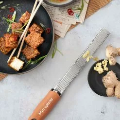 Microplane Premium Classic Zesteur, Cinnamon -Potten & pannen Winkel microplane premium classic series zesteur 8