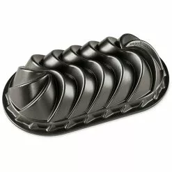 Nordic Ware Heritage Bundt Pan