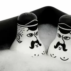 Normann Copenhagen Friends Salt & Pepper Caster -Potten & pannen Winkel normann copenhagen friends salt pepper caster 6