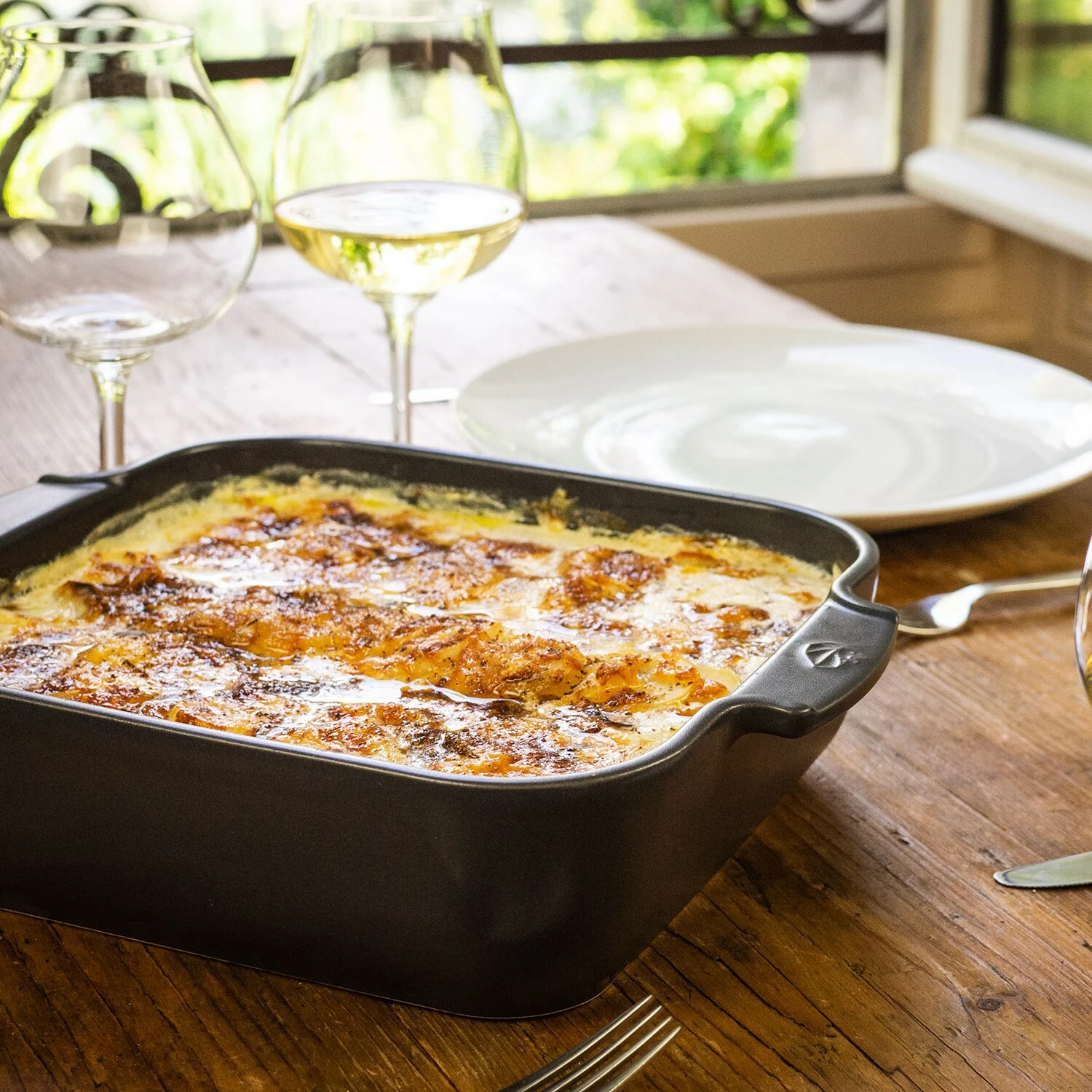 Peugeot Appolia Ovenschaal 36x36 Cm, Leisteen 4 Peugeot Appolia Ovenschaal 36x36 Cm, Leisteen - Afbeelding 2