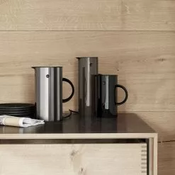 Stelton EM77 Kettle 1.5 L, Steel -Potten & pannen Winkel stelton em77 kettle 15 l 20