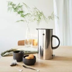 Stelton EM77 Kettle 1.5 L, Steel -Potten & pannen Winkel stelton em77 kettle 15 l 21